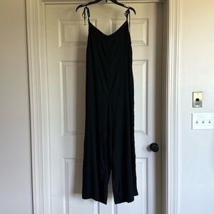 Wide leg jumpsuit